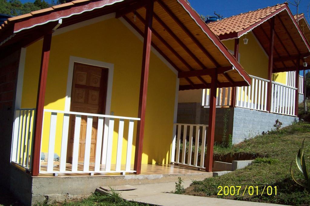 Chales Canto Dos Passaros มงชิแวร์จิ ภายนอก รูปภาพ